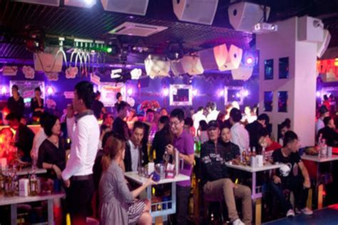 COCO酒吧的做法_COCO酒吧怎么做,如何做 - 广州美食 - COCO酒吧 视频图解大全