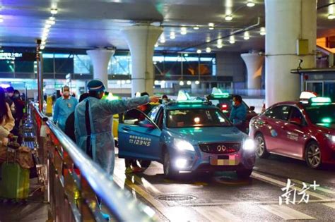 广州的士司机广交会开幕日集体停驶 抗议收入减少（图）——人民政协网