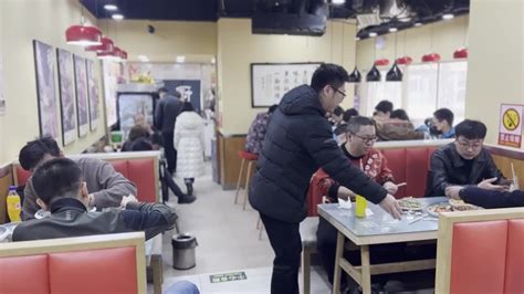石家庄回应快餐店推出2万元豪华面：自主定价，若与宣传不符可举报_凤凰网视频_凤凰网