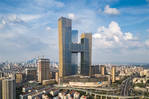 全球最高的三塔连体建筑_南京金鹰世界设计-建筑方案-筑龙建筑设计论坛