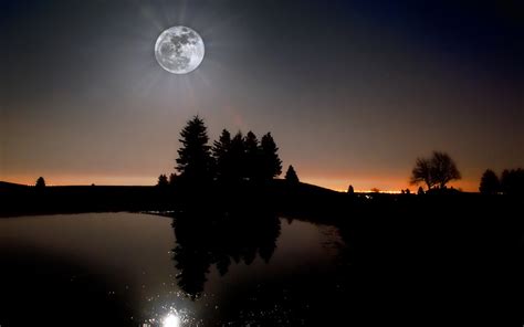 夜空上的月亮图片素材-正版创意图片400306202-摄图网