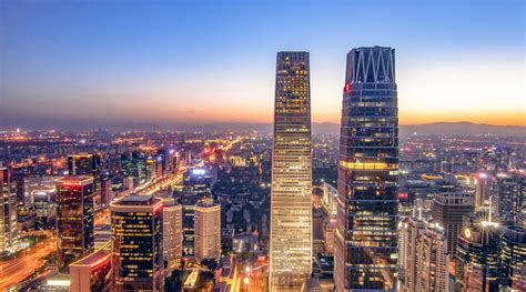 一图读懂《深圳市人民政府关于发展壮大战略性新兴产业集群和培育发展未来产业的意见》