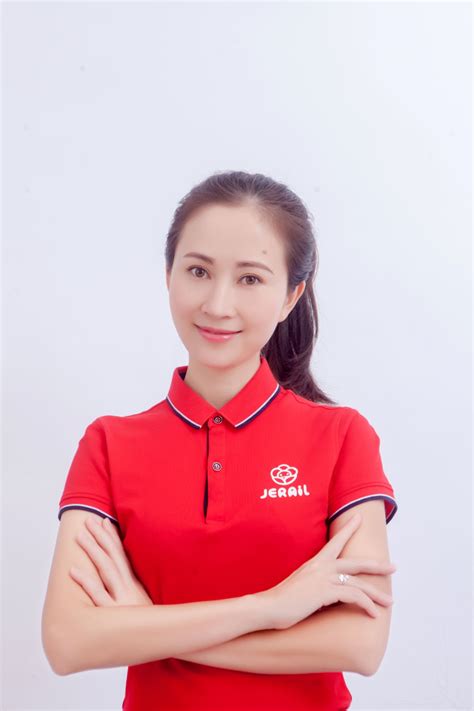 海南省三八红旗手高芬芬：“她力量”创业 助力女性成为更好的自己-新闻中心-南海网