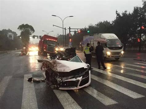 大埔两摩托车相撞，一人当场死亡_车祸新闻_梅州168