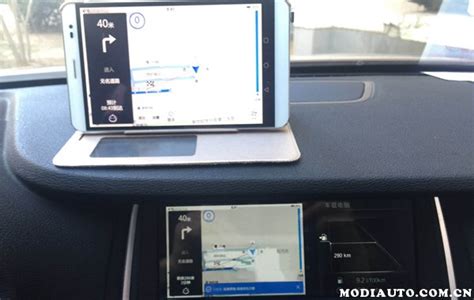 华为智选车载智慧屏评测：像手机一般好用，行车体验更便捷！