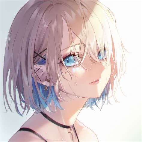 甜美女生头像动漫泪眼