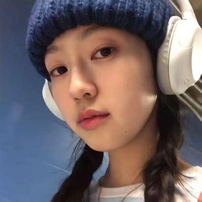 酷飒女生头像温柔