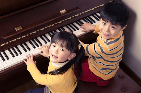 钢琴培训少儿零基础班-上海好莱坞音乐进修学校最新课程