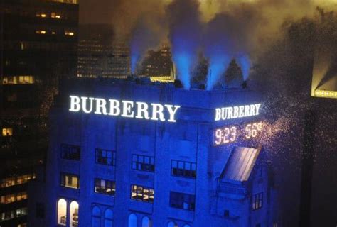 巴伯瑞是什么品牌?和巴宝莉是一个牌子吗?Burberry官网-邦巨