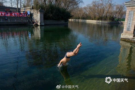 中国代表团第5金！男子200米自由泳孙杨逆转 夺游泳首金 - 特乐意