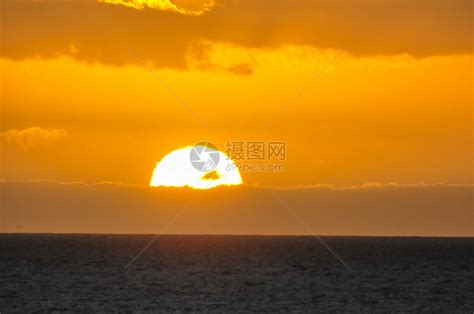 热带热带光辉日落日出海滩天空海洋地平线阳光太阳高清图片下载-正版图片322018822-摄图网