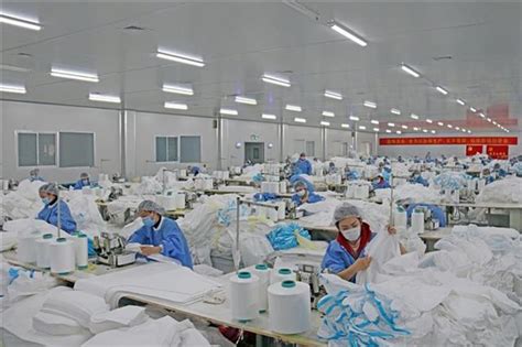 中国纺织产业集群协作交流大会暨2022年仙桃服装产业发展大会举行-纺织服装周刊