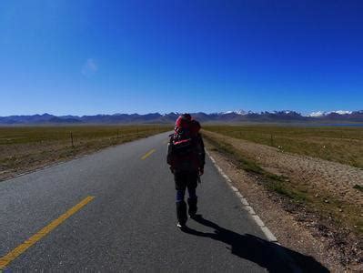 徒步去西藏第8天：白天经历4种极端天气，晚上住海拔3600米的旅馆