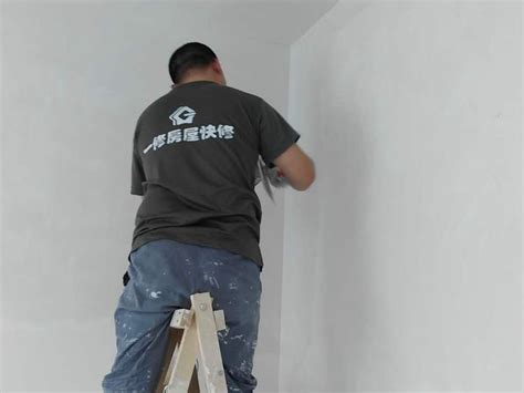 装修刷墙粉刷匠家装节工人涂料刷漆素材图片免费下载-千库网