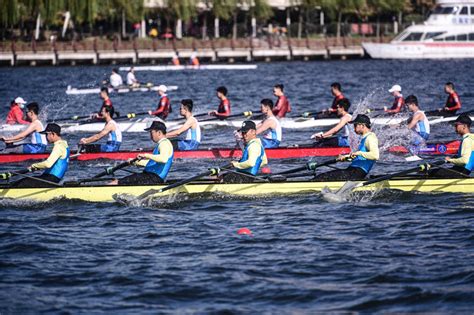 2019年世界名校体育系列赛杭州西湖赛艇挑战赛举行-人民图片网