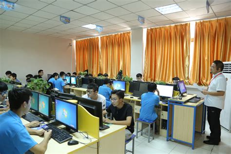 学校新闻_电脑IT培训_陕西(西安)新华电脑软件学校官方网站