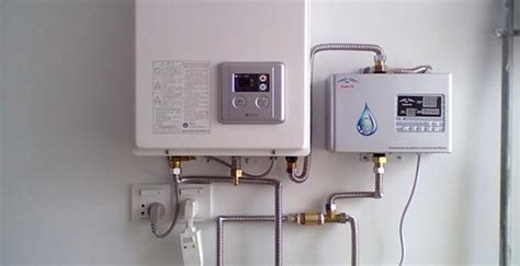 热水器排气管安装在什么位置 购买燃气热水器注意事项_住范儿