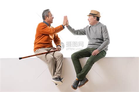 两位老朋友坐着聊天高清图片下载-正版图片507659063-摄图网