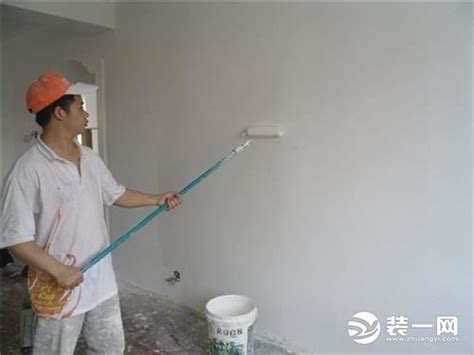 上海刷墙工人多少钱一天，上海刷墙工人去哪找