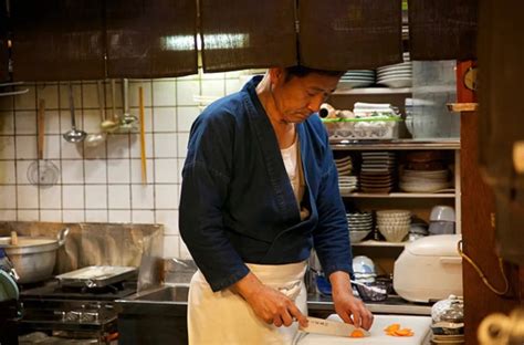 上海恢复堂食，鼓励“桌长制”引热议！官方：这个职能轻松又快乐_凤凰网视频_凤凰网