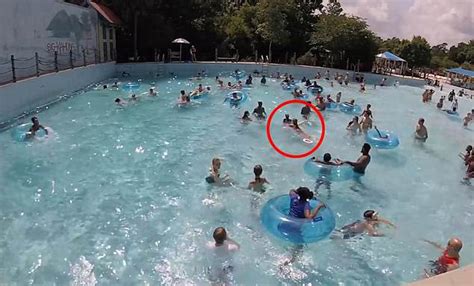 婴儿游泳池溺水挣扎3分钟无人察觉 妈妈玩手机，店员工作忙……|婴儿|游泳池-社会资讯-川北在线