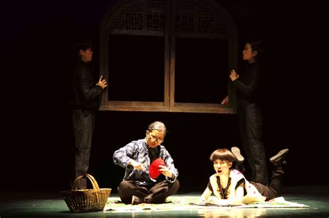 经典民俗儿童剧《二十四个奶奶》在银川上演