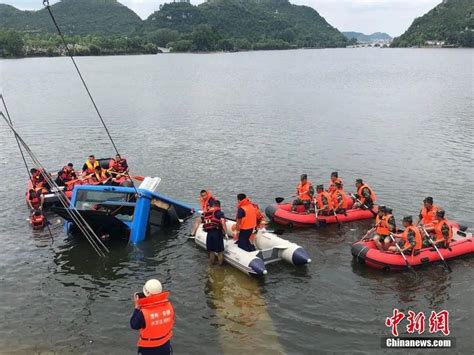 贵州公交车坠湖已有21人死亡 车辆落水后如何自救逃生 冷静是关键_中国网
