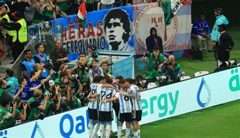 国际足联官宣确认！阿根廷男足创造新历史，梅西这回成最大赢家