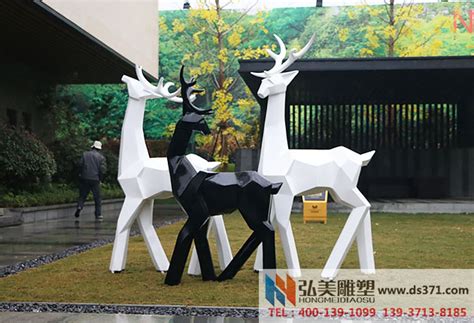 湖南园林建设公司定制玻璃钢仿真鹿雕塑美化园林环境-方圳雕塑厂