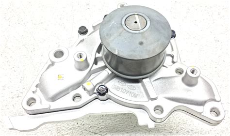 OEM Kia Sorento Coolant Pump 25100-39802 | Alpha Automotive
