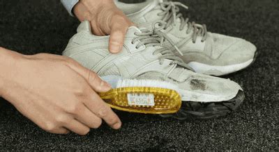 还能像新的一样！如何高效清洁鞋子？日本人竟用这样的“偏方” - 雷科技