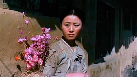 内蒙古日报数字报-朝鲜电影 《卖花姑娘》连环画