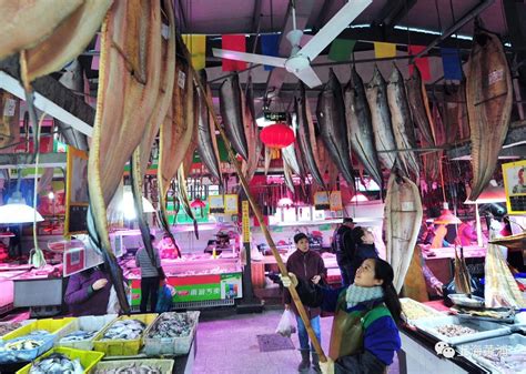 逛岳阳楼边的鱼巷子菜市场，看这里的生活和人间百态 - 知乎