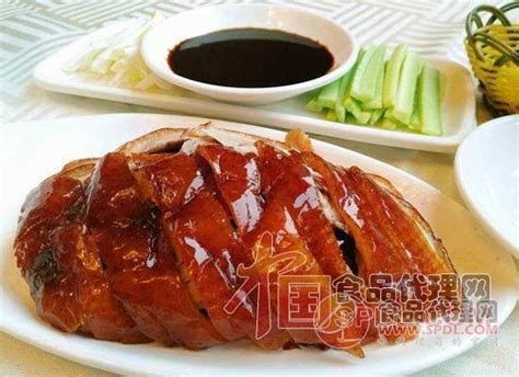 北京烤鸭什么牌子最正宗？你喜欢吃哪家？|北京烤鸭|天山|烤鸭_新浪新闻