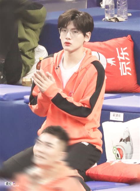 翟潇闻人间小苦瓜图片