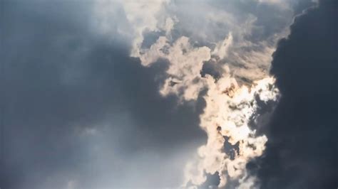夏天的蓝天白云，云朵云彩特写延时视频素材_ID:VCG2219034530-VCG.COM
