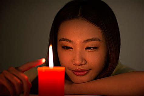 红蜡烛图片_红蜡烛图片大全_红蜡烛图片下载