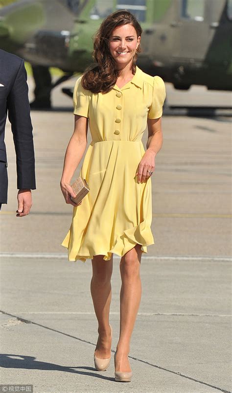 凯特王妃母亲节发照片，没戴婚戒，网友：P照片一向是王室特长 - 知乎