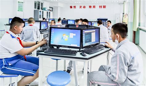 【喜报】我校学子在江西省大学生程序设计大赛中首次获奖_学院动态_南昌工学院教育学院