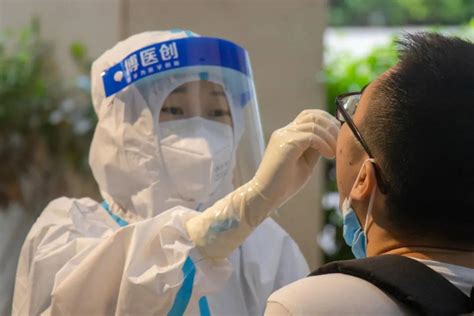 中国多地调整防疫政策，不再查验核酸证明 - 2022年12月5日, 俄罗斯卫星通讯社