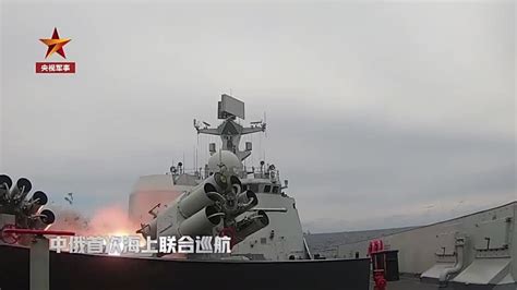 年度超燃！2021中国军事大场面_凤凰网视频_凤凰网