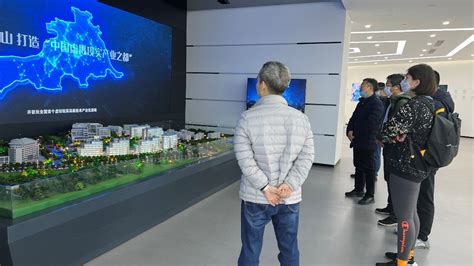 助力青岛打造“虚拟现实产业之都” 北航歌尔虚拟现实研究院开放展示-36氪企服点评