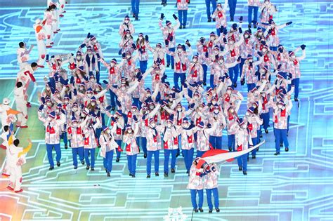 运动 _ 朝鲜媒体聚焦平昌冬奥会开幕式朝韩共举朝鲜半岛旗入场场面
