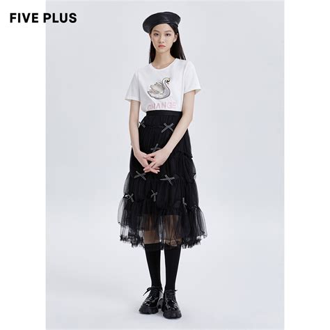 秋装甜美女生图片头像