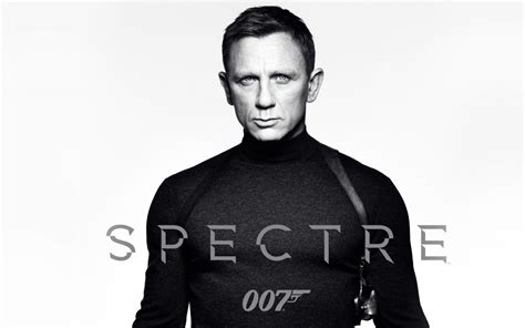 007-大破幽灵危机_詹姆斯邦德-穿紧身背带的丹尼尔・克雷格-欧莱凯设计网