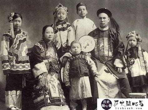 1912年12月14日北京政府准允男子自由纳妾 - 历史上的今天