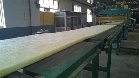 承德市15kg/m3离心玻璃棉卷毡价格与流程-河北金威节能科技有限公司