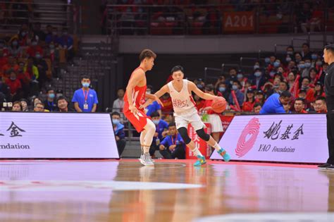 《CBA全场回放》【回放】2020姚基金慈善赛：中国篮球明星队vs男丁格尔明星队第2节