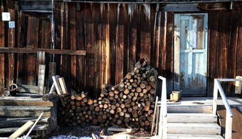 实拍俄罗斯西伯利亚农村民居 全是由实木建筑房屋
