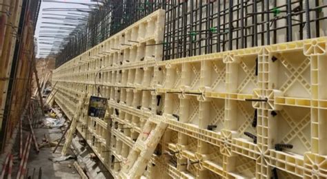 凯亚 桥梁防撞护栏模板 防撞墙塑料模板 规格齐全厂家/批发价格-保定市凯亚模具制造有限公司，中国制造网移动站